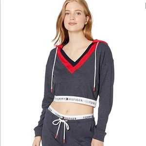 Tommy Hilfiger Cropped Hoodie